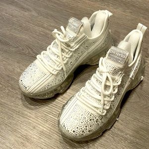 Steve Madden size 9 brand new sneakers